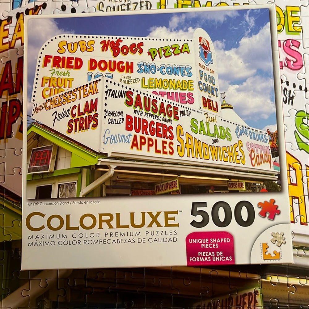 💟🧩 500 piece Colorluxe “Fun Fair Concession Stand”. Complete.
